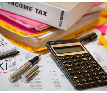Accountants: Understanding the career ladder and chances for permanent residence in Canada!